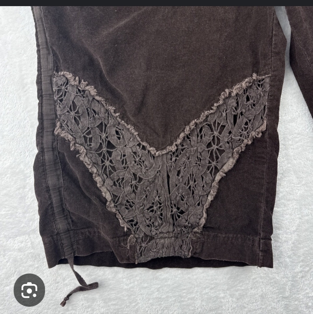 Da-Nang Brown Y2K Lace Detail Women Shorts Cargos